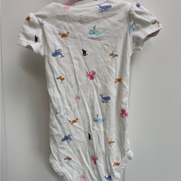 Carter’s 12M White Ocean Animal Girls Onesie Bodysuit - Picture 4 of 4